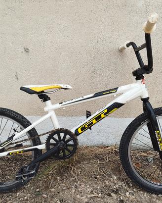 Bici BMX GT Power Series Pro