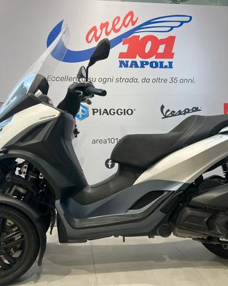Piaggio MP3 300
