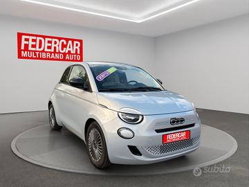 Fiat 500 Berlina Hybrid Icon