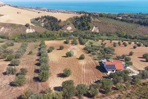 RUSTICO A ROSETO DEGLI ABRUZZI