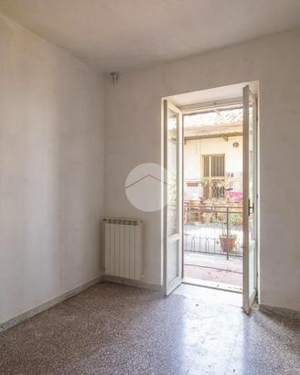 3 LOCALI A MAGLIANO SABINA