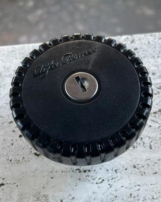 Alfetta tappo benzina originale con scatola