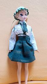 Vestito Barbie fatto a mano bianco e verde scuro