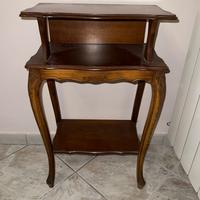Mobiletto classico in legno