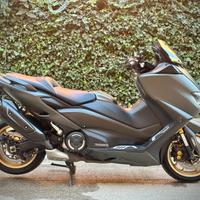 Yamaha TMAX 560 TechMax