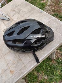 casco da ciclista 
