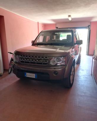 Land Rover Discovery 4 