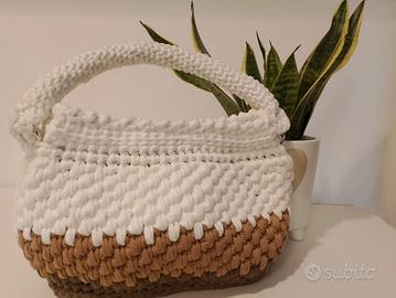 borsa uncinetto fatta a mano 