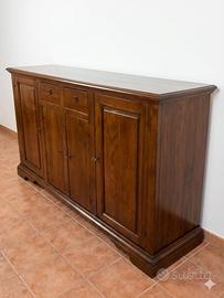 Credenza classica in legno massiccio