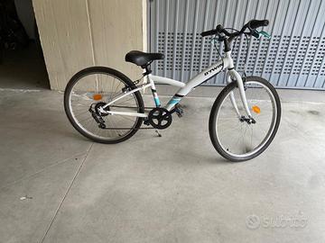 Bicicletta 24 pollici (altezza tra 135 e 155 cm)