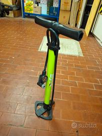 POMPA PER GONFIARE GOMME