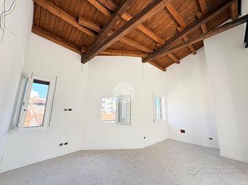 2 LOCALI A PALERMO