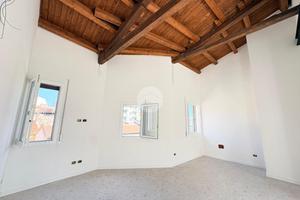 2 LOCALI A PALERMO