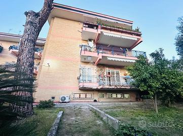 4 LOCALI A TORRE DEL GRECO