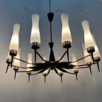 Lampadario  anni 60 stilnovo. 