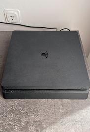 PlayStation 4 slim - PS4