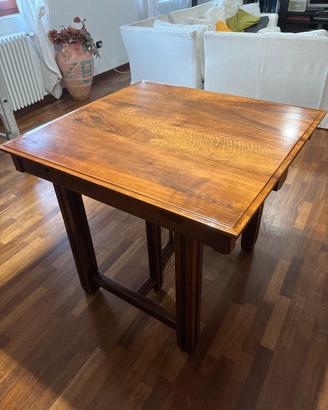 Tavolo di ciliegio per soggiorno