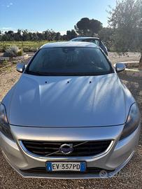 VOLVO V40 D2 2014 – LAVORI GIÀ ESEGUITI – 2500€