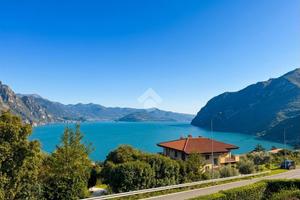 3 LOCALI A RIVA DI SOLTO