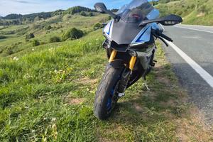 Yamaha R1M 