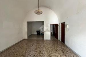 2 LOCALI A SANTERAMO IN COLLE