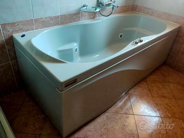 Vasca idromassaggio 