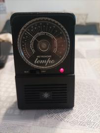 metronomo elettronico vintage marca "Tempo" 