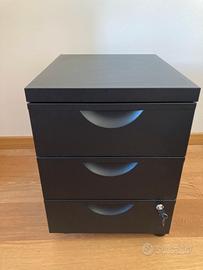 Cassettiera IKEA in metallo con serratura