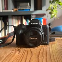 fotocamera canon m50
