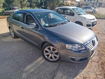 Volkswagen Passat 2.0 TDi Tiptronic Highline