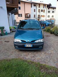 Privato vende Renault Megane Scenic 1900 TDI