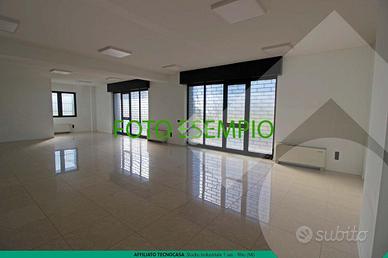 NEGOZIO A POGLIANO MILANESE