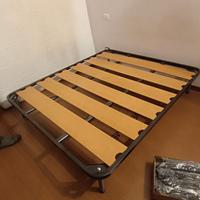 Rete matrimoniale con doghe larghe