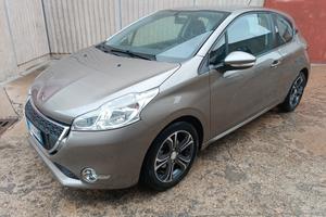 208 1.2 VTi 82 CV 3 p allure cinghia di distribuzi