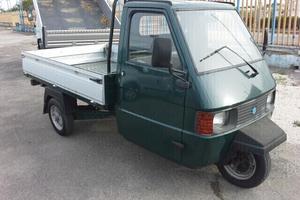Piaggio APE 703 BENZINA CASSONE FISSO
