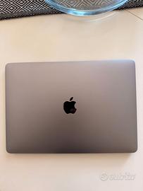 2019 - Apple MacBook Pro 13" Retina