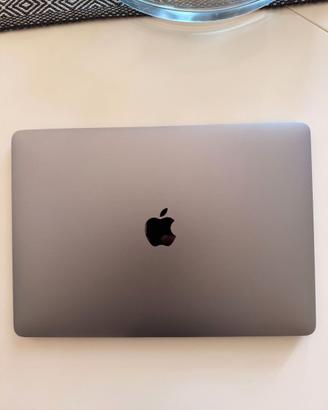 2019 - Apple MacBook Pro 13" Retina