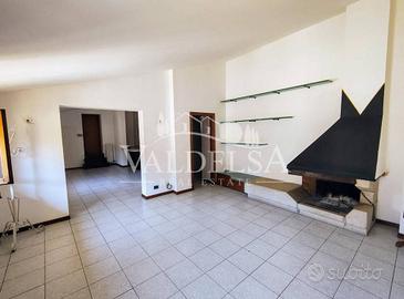 Appartamento di 100 m² con 5 locali a Barberino Ta