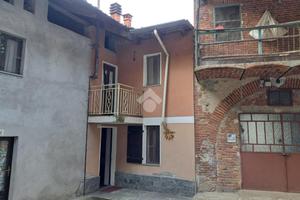 CASA SEMINDIPENDENTE A ZUBIENA