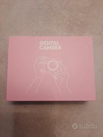 macchina fotografica digitale mai usata 