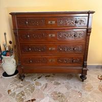 Mobile Cassettone siciliano antico