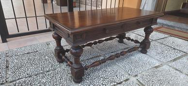 Tavolino in legno massello stile rinascimentale (a