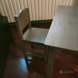 tavolino e sedia