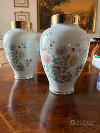 Vasi in porcellana