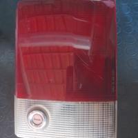 fanale posteriore dx audi 80
