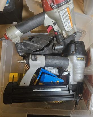 sparachiodi + ricariche 