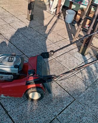 Rasaerba con trazione usato poco 