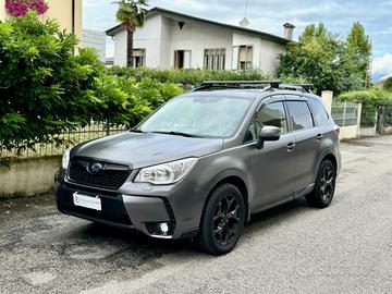 Subaru Forester 2.0 CVT XT 241cv