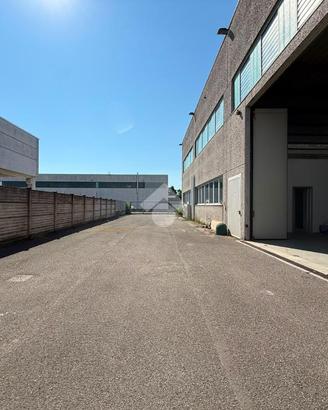 CAPANNONE A MONTICHIARI