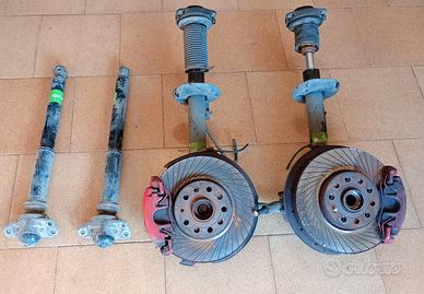 sospensioni complete e mozzi anteriori audi A3 8p 